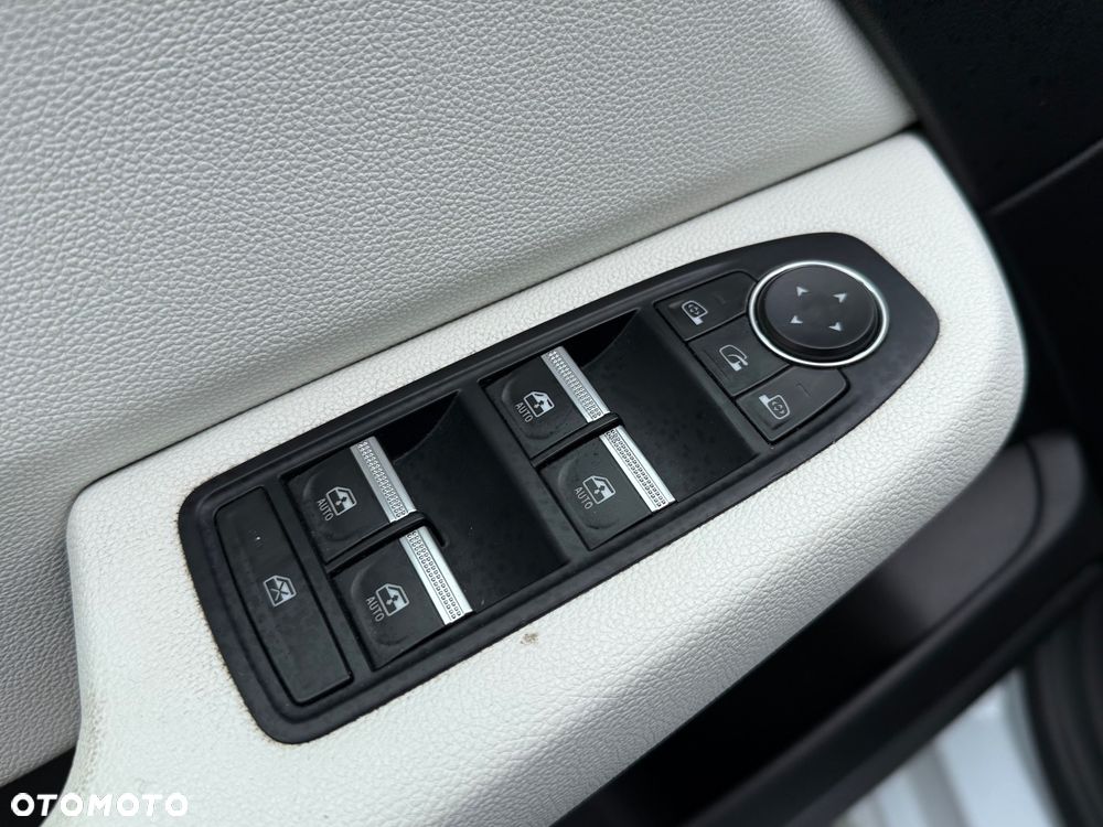 Renault Clio 1.6 E-TECH Intens - 15