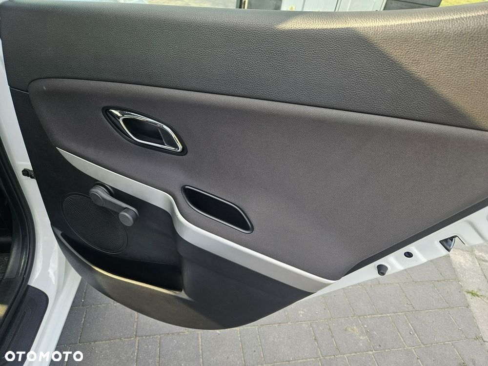 Kia Ceed - 21