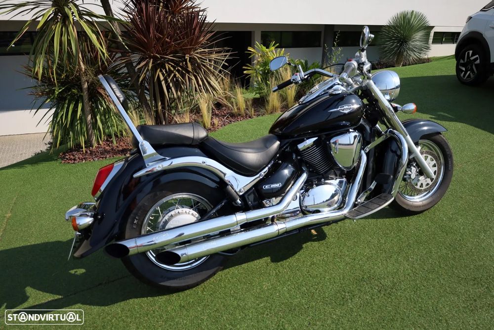 Suzuki Intruder C800 - 11