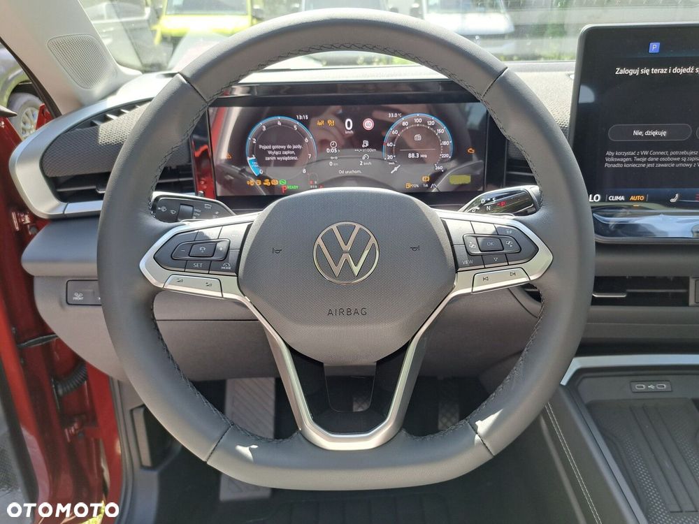 Volkswagen T-Roc - 16