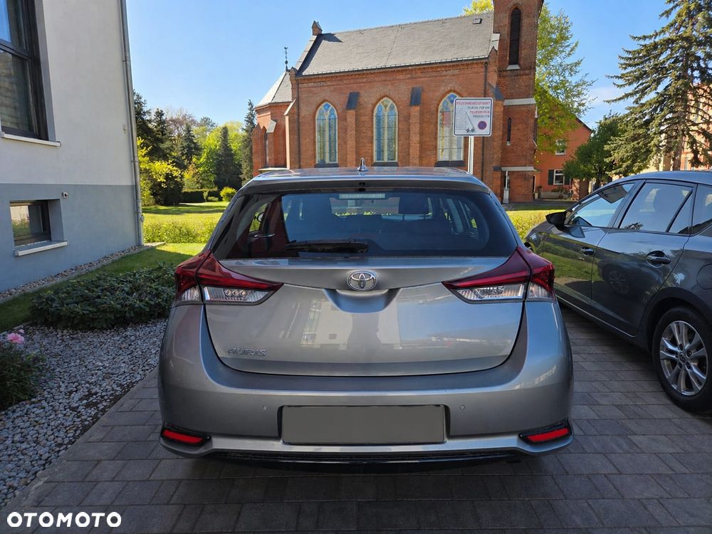 Toyota Auris 1.33 VVT-i Active - 10