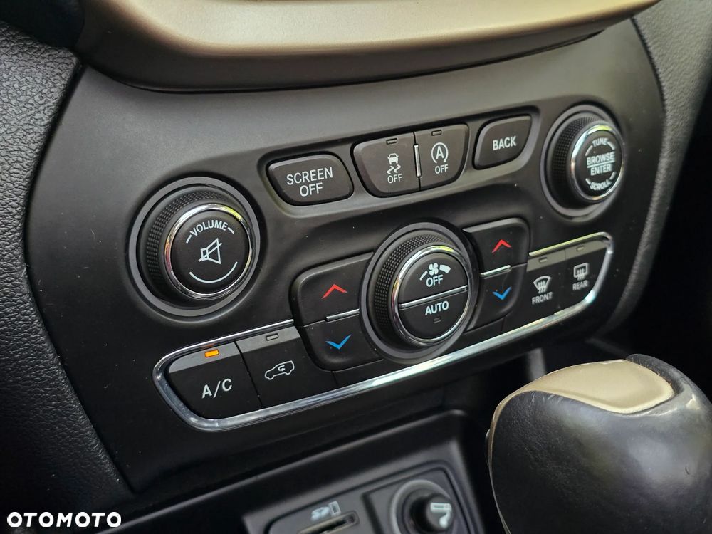Jeep Cherokee 2.0 MJD Active Drive II Limited - 30