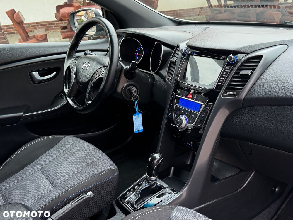 Hyundai i30 Kombi 1.6 GDi DCT Passion - 25