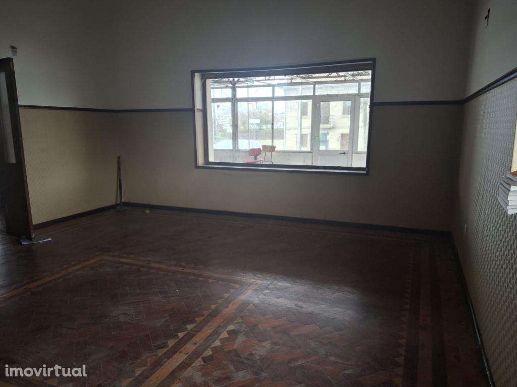 Grande Moradia em Pinzio - Grande imagem: 5/6