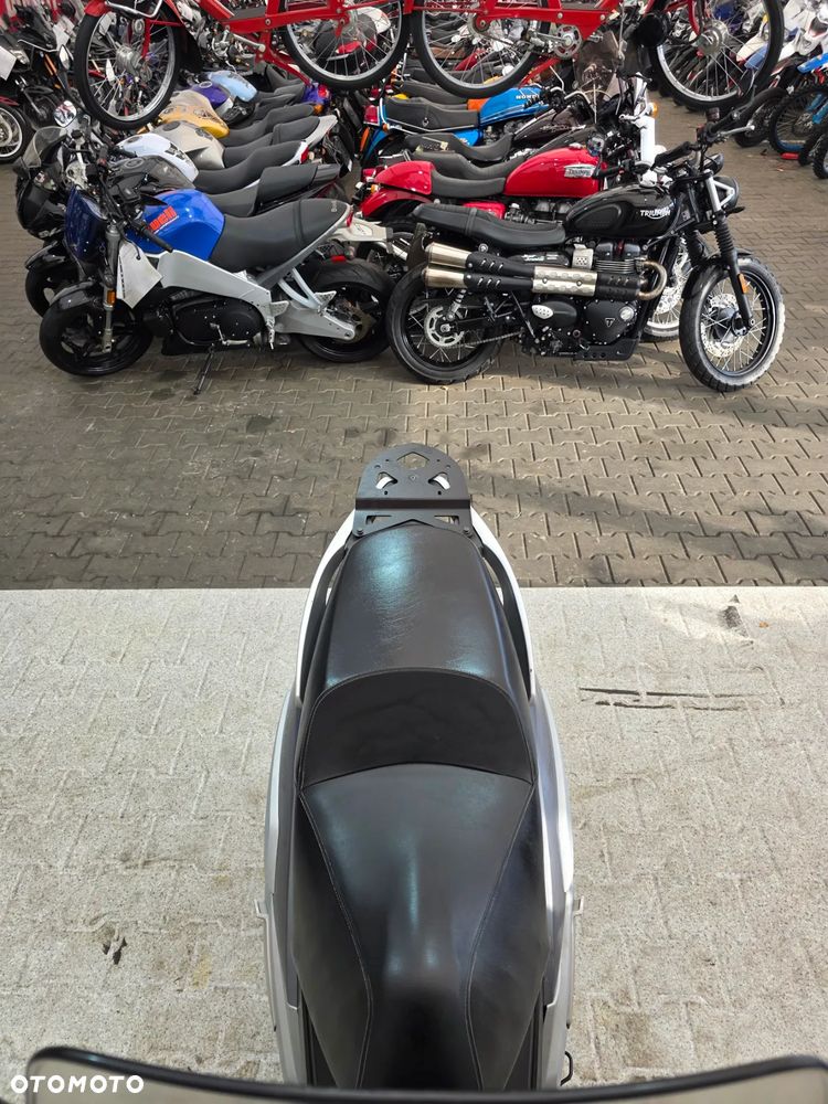 Peugeot Geopolis - 27