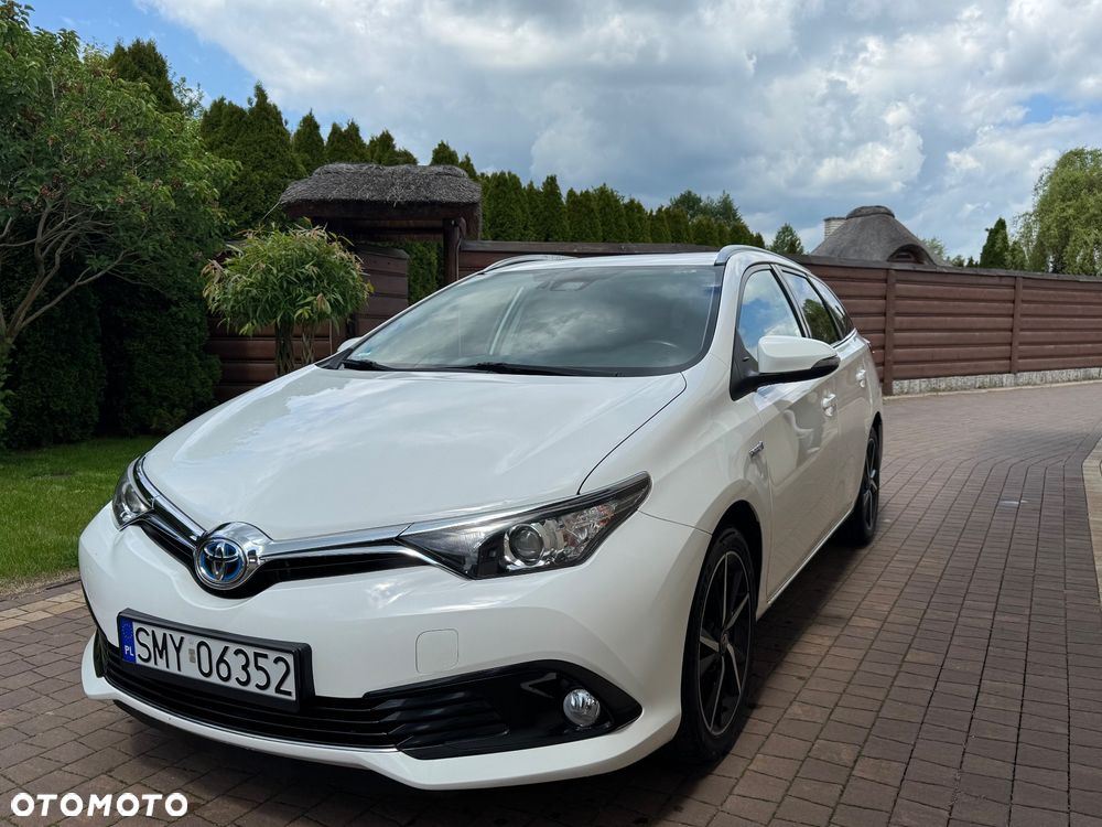Toyota Auris 1.8 VVT-i Automatik Edition-S - 1