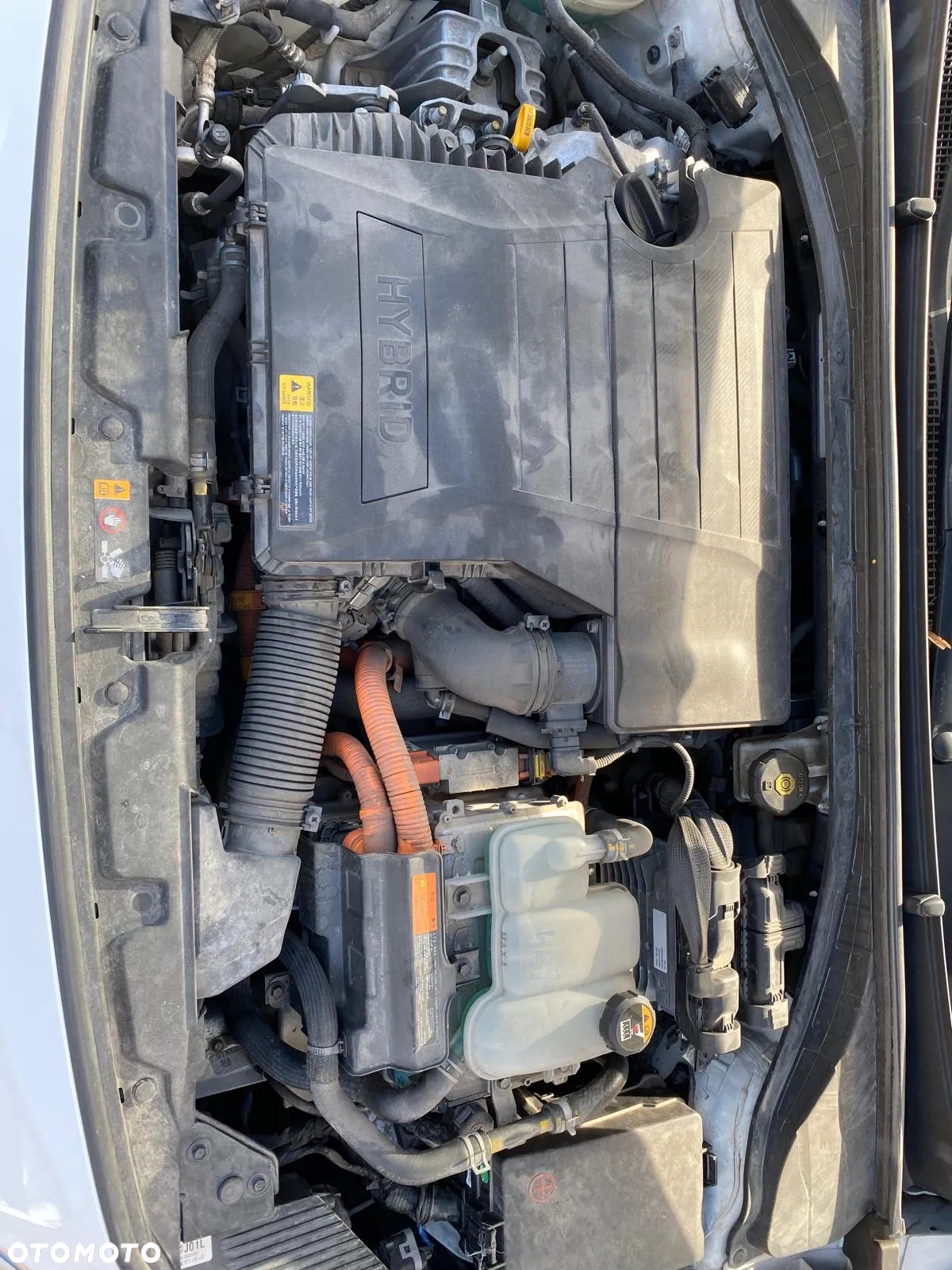 Hyundai IONIQ hybrid Business - 26