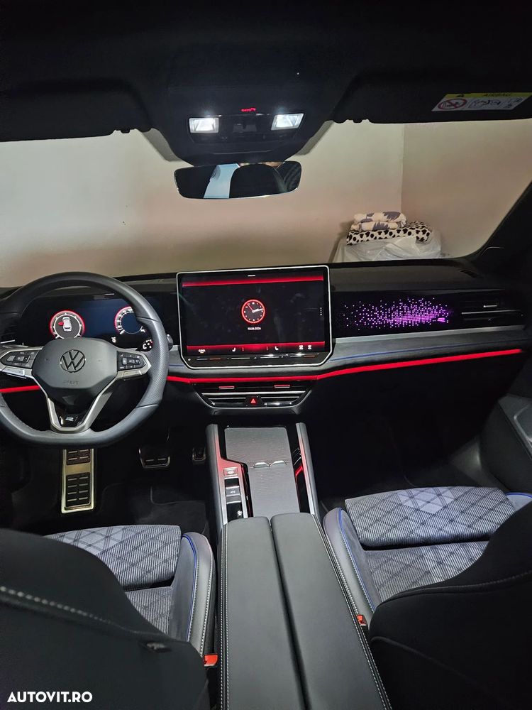 Volkswagen Passat - 14