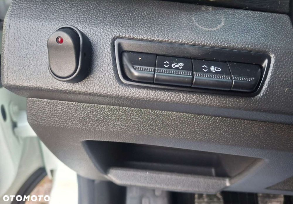Renault Trafic - 18