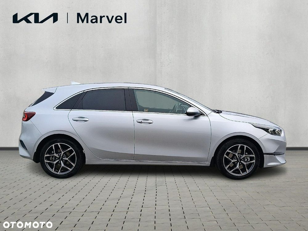 Kia Ceed - 4