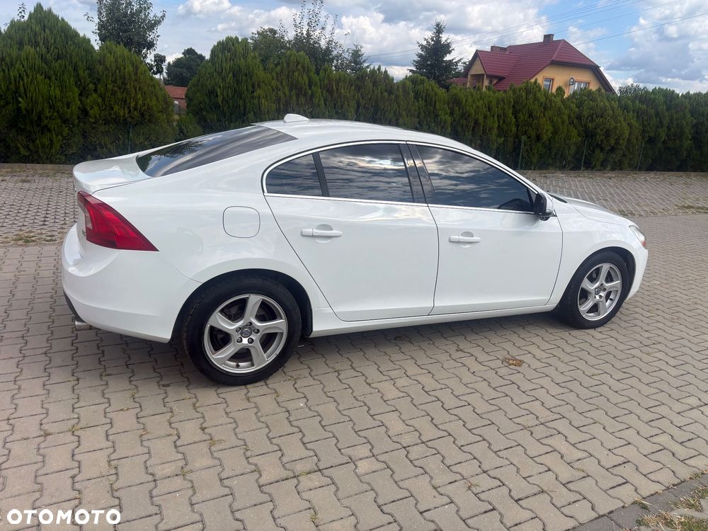 Volvo S60 2.5 T5 - 5