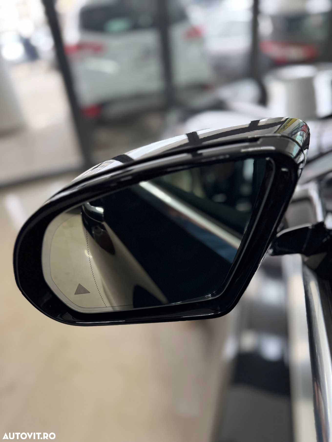 Mercedes-Benz E 300 4Matic 9G-TRONIC AMG Line - 21