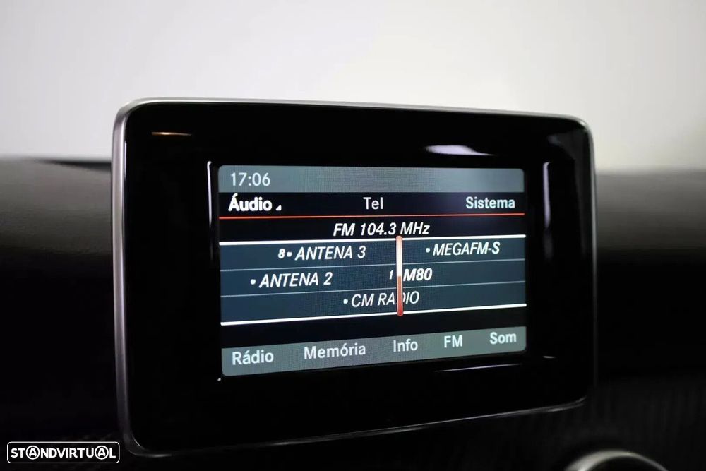 Mercedes-Benz A 200 d AMG Line - 26