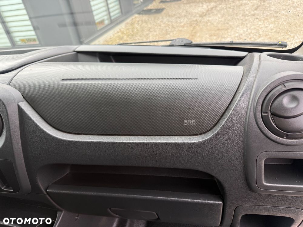 Renault MASTER L2H2 GWARANCJA, klima, hak,navi, tempomat czujniki pdc halogeny - 19