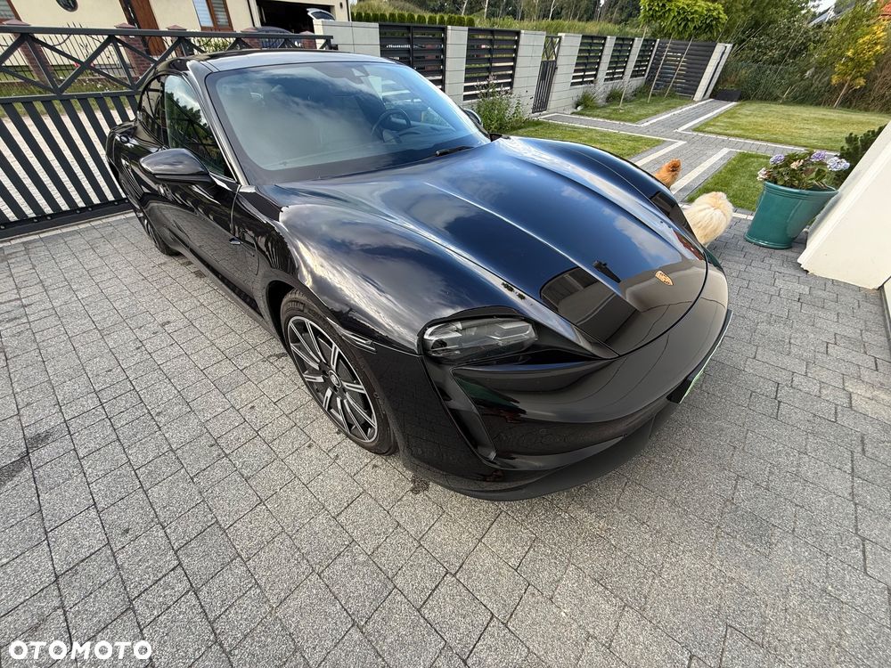Porsche Taycan 4S - 8