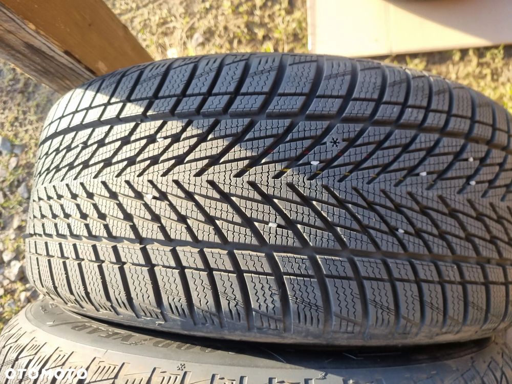 Opony Goodyear UltraGrip Performance3 235/40R19 96V 2024r.4x8,5mm jak nowe - 5