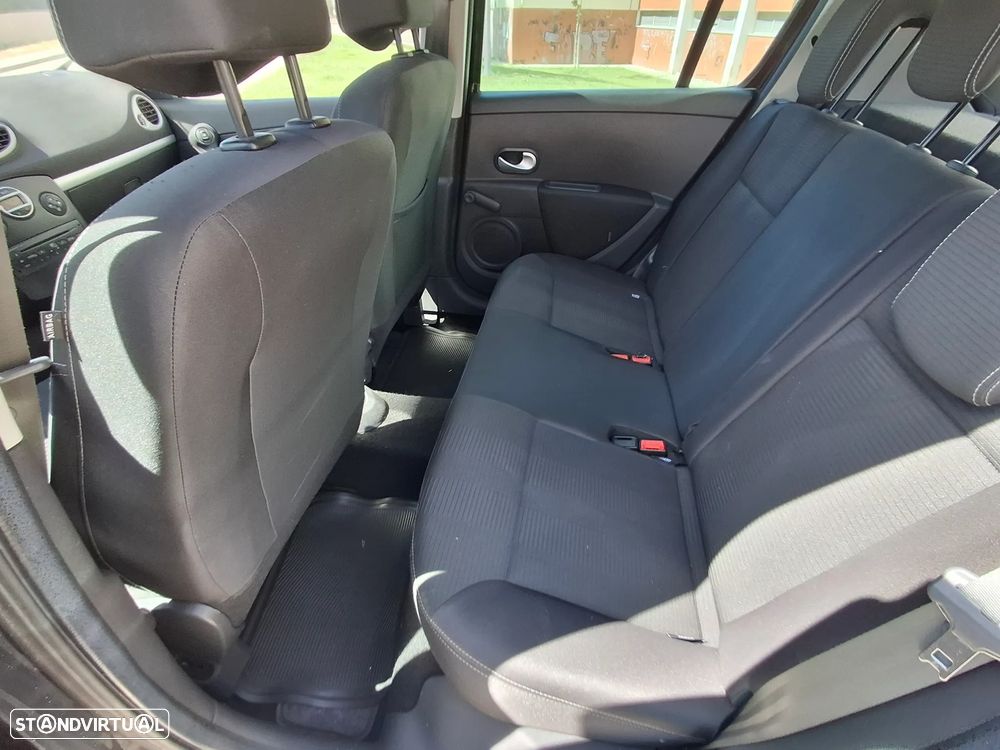 Renault Clio 1.2 TCE Dynamique S - 9