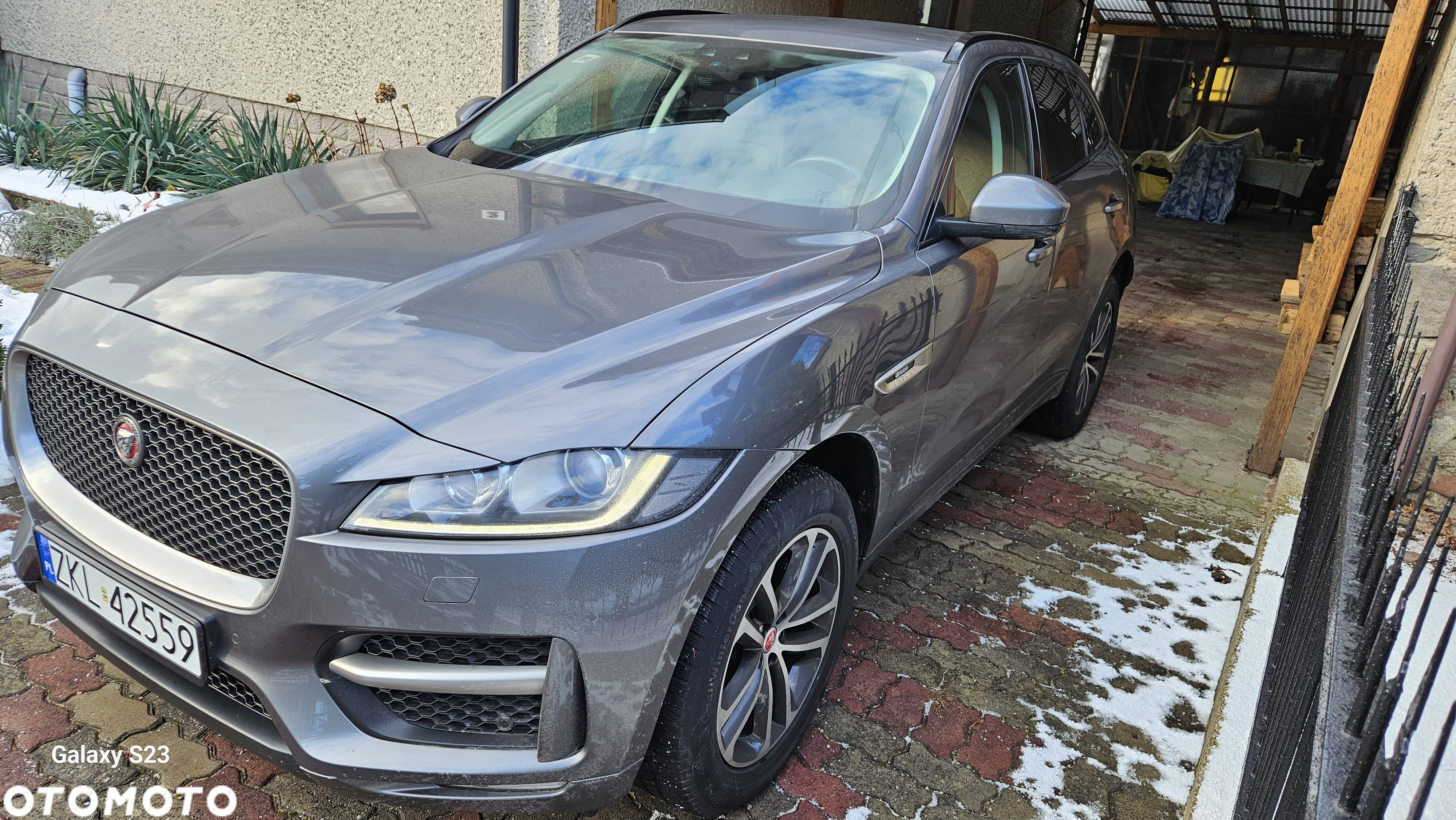 Jaguar F-Pace 2.0 i4D AWD R-Sport - 4