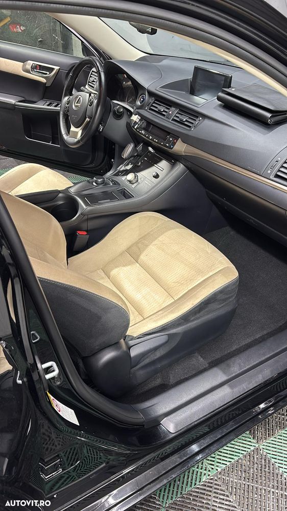 Lexus CT - 20