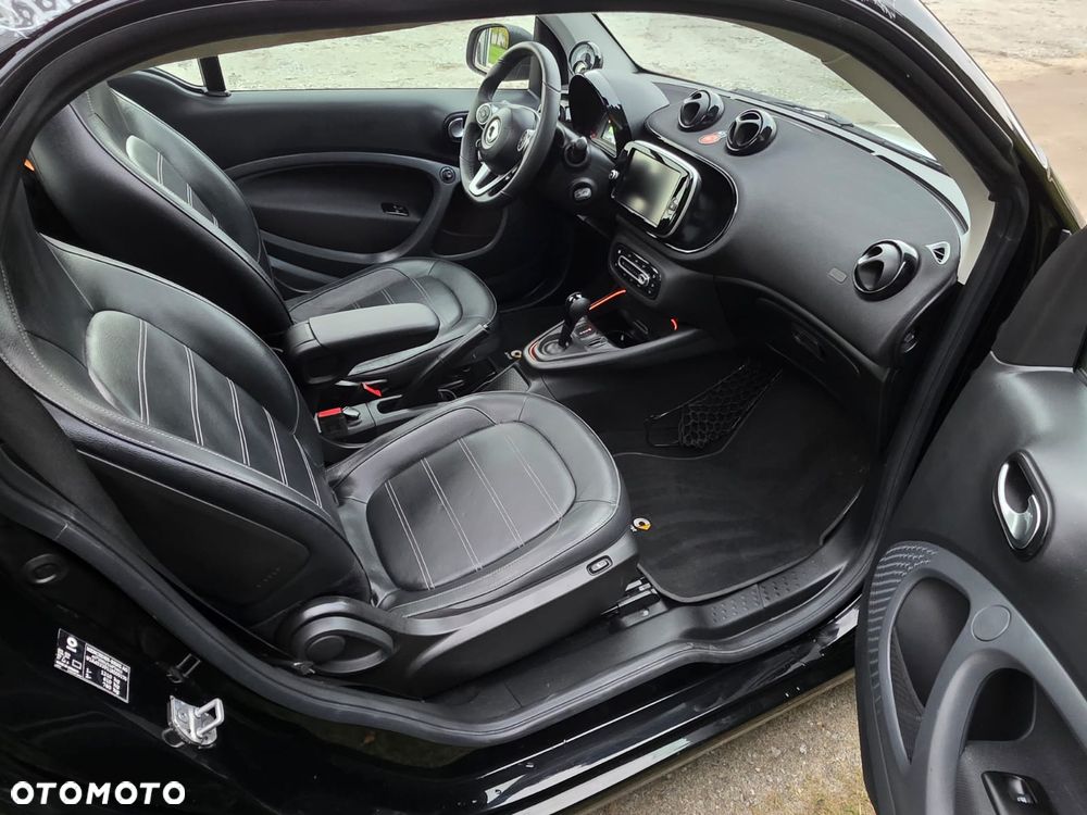 Smart Fortwo 2024 photo 4