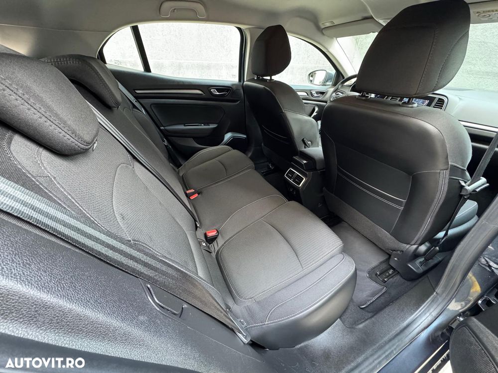 Renault Megane BLUE dCi EDC Limited - 12