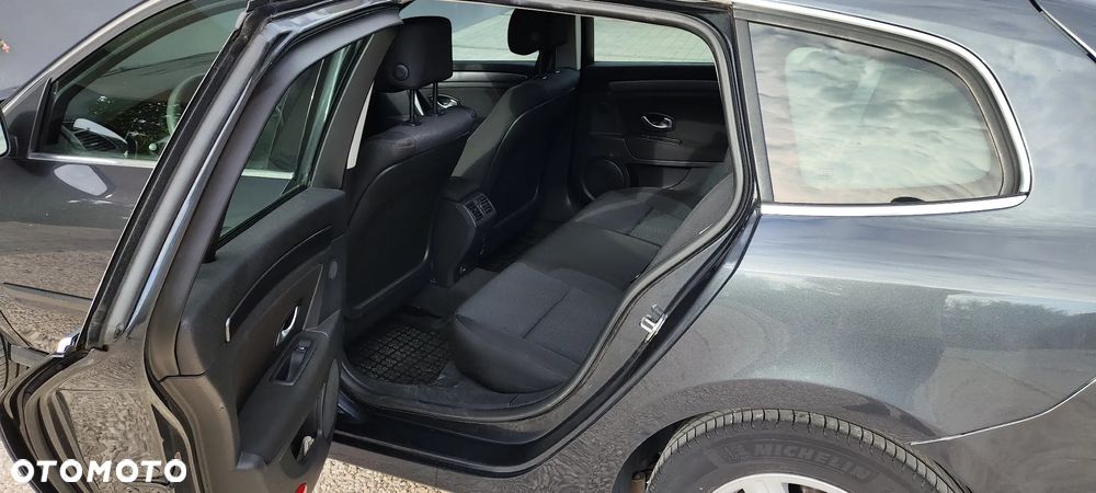 Renault Laguna - 5