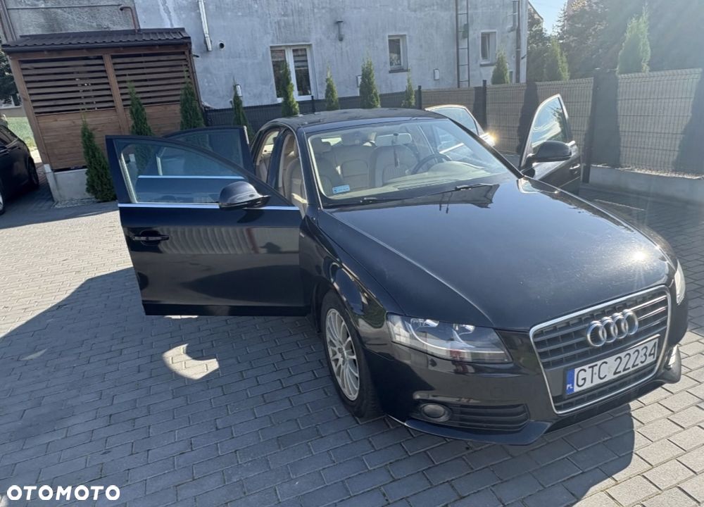 Audi A4 Limousine - 7