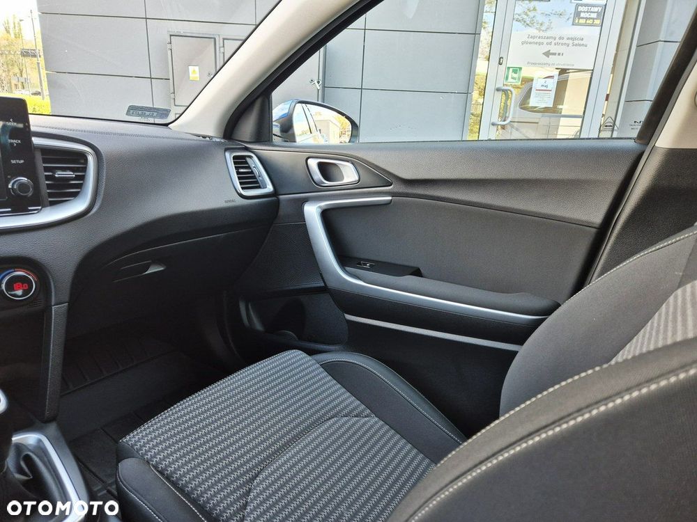 Kia XCeed 1.5 T-GDI M - 21