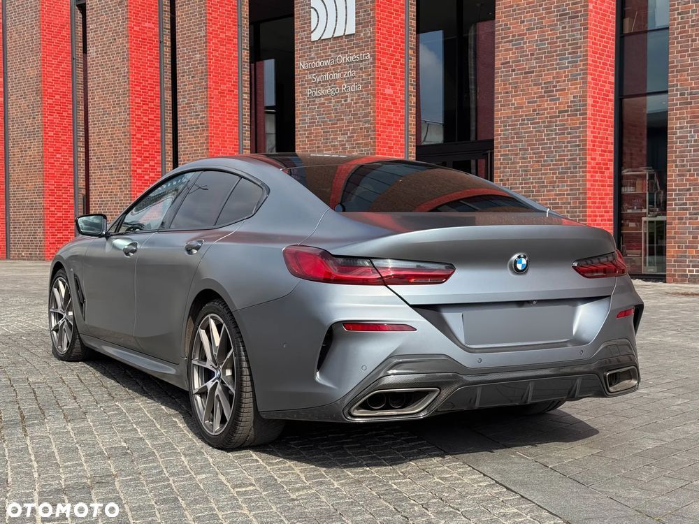 BMW Seria 8 - 11