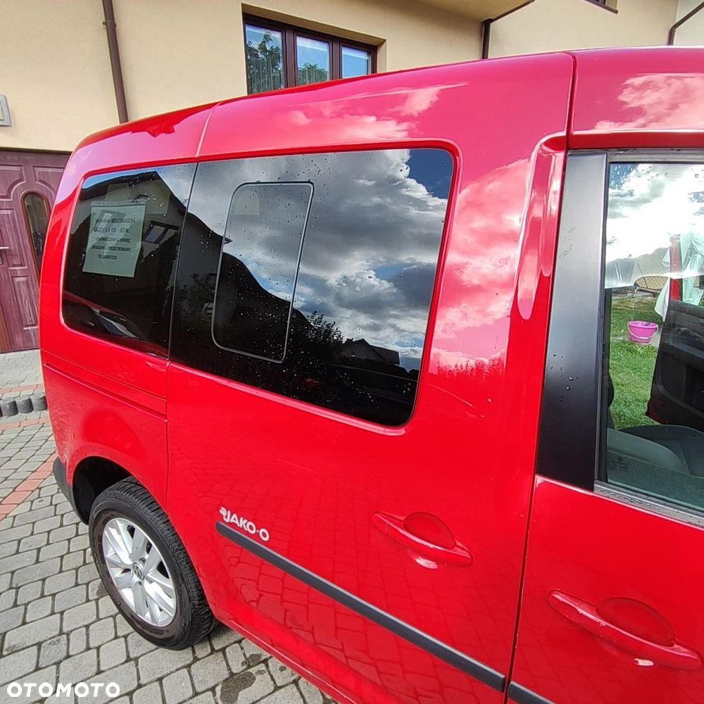 Volkswagen Caddy Comfortline BMT - 12