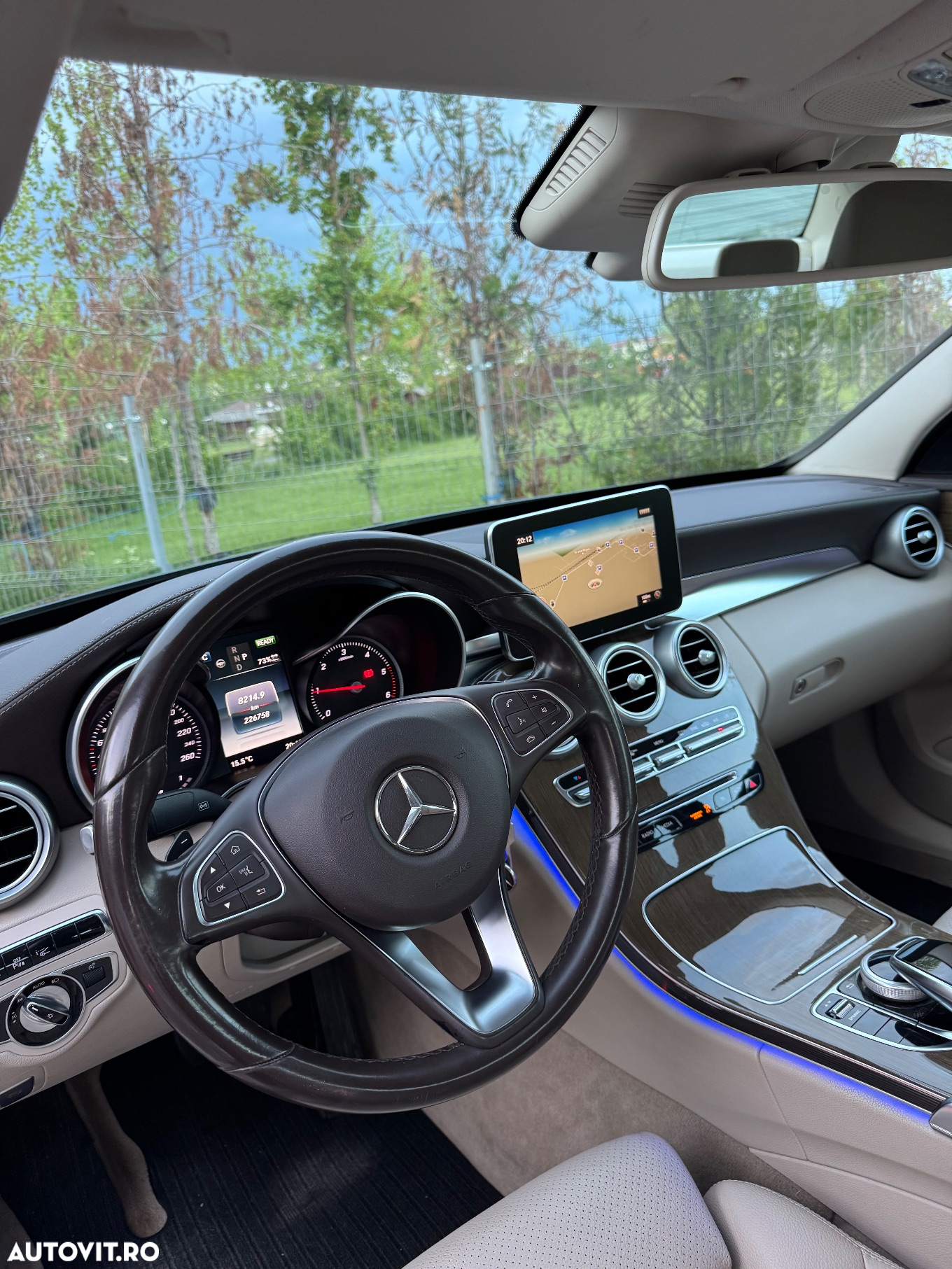 Mercedes-Benz C 300 BlueTec Hybrid - 11