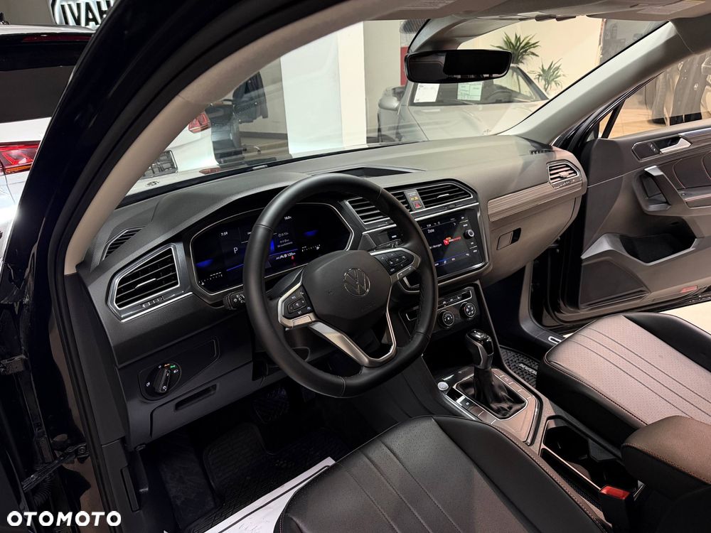 Volkswagen Tiguan - 25