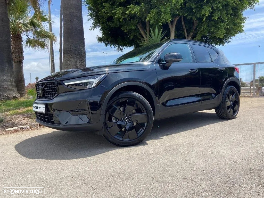 Volvo XC 40 2.0 B3 Black Edition - 26
