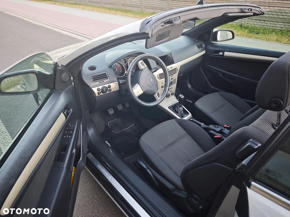 Opel Astra 1.6 Cosmo - 9