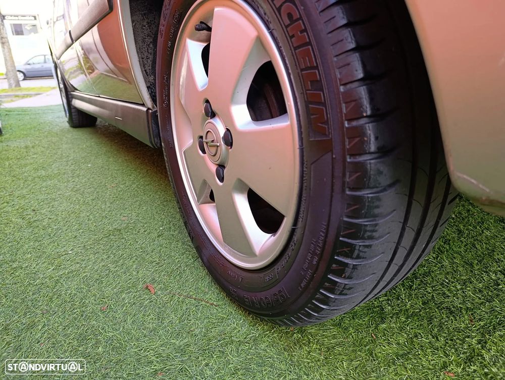 Opel Astra Caravan 1.2 Club - 13