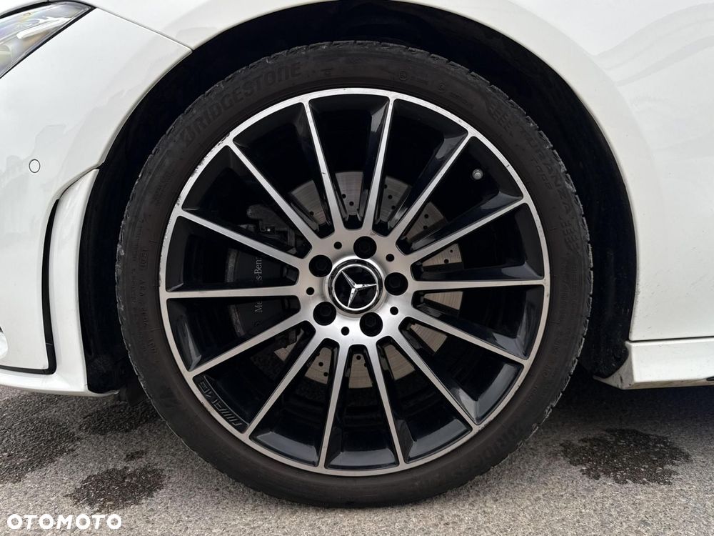 Mercedes-Benz CLA 200 7G-DCT - 22