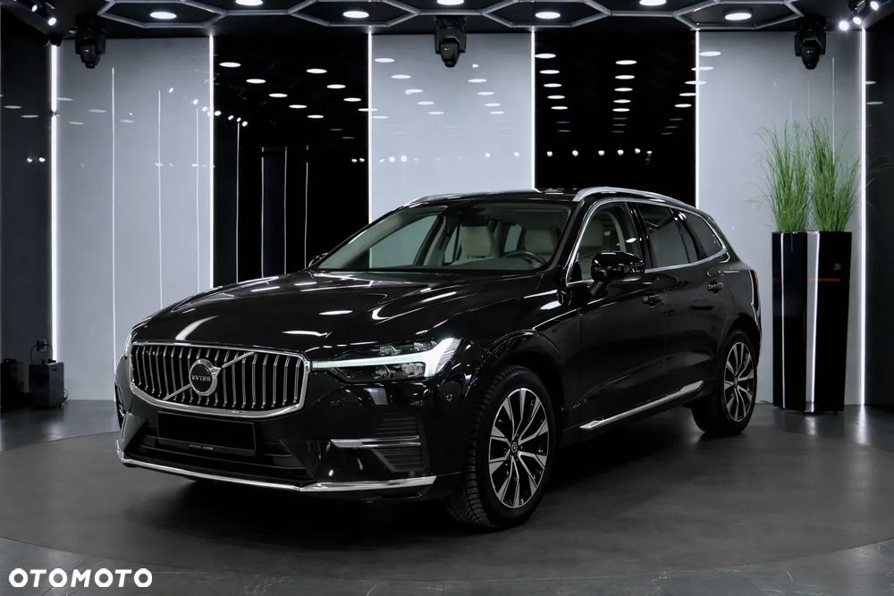 Volvo XC 60 B5 D AWD Plus Bright - 2