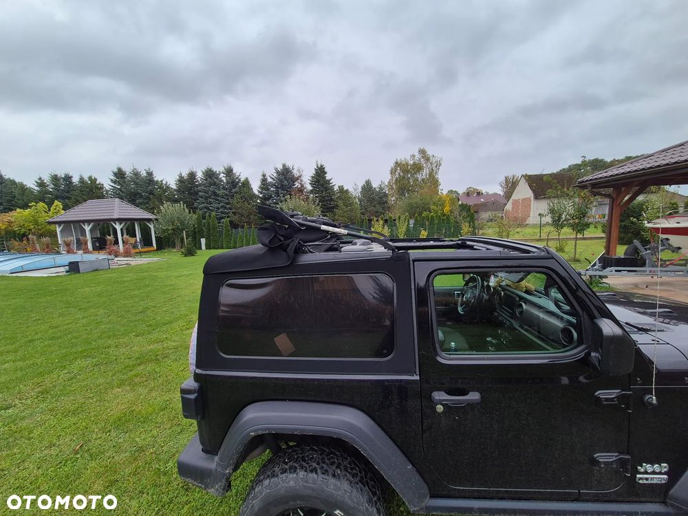 Jeep Wrangler - 14