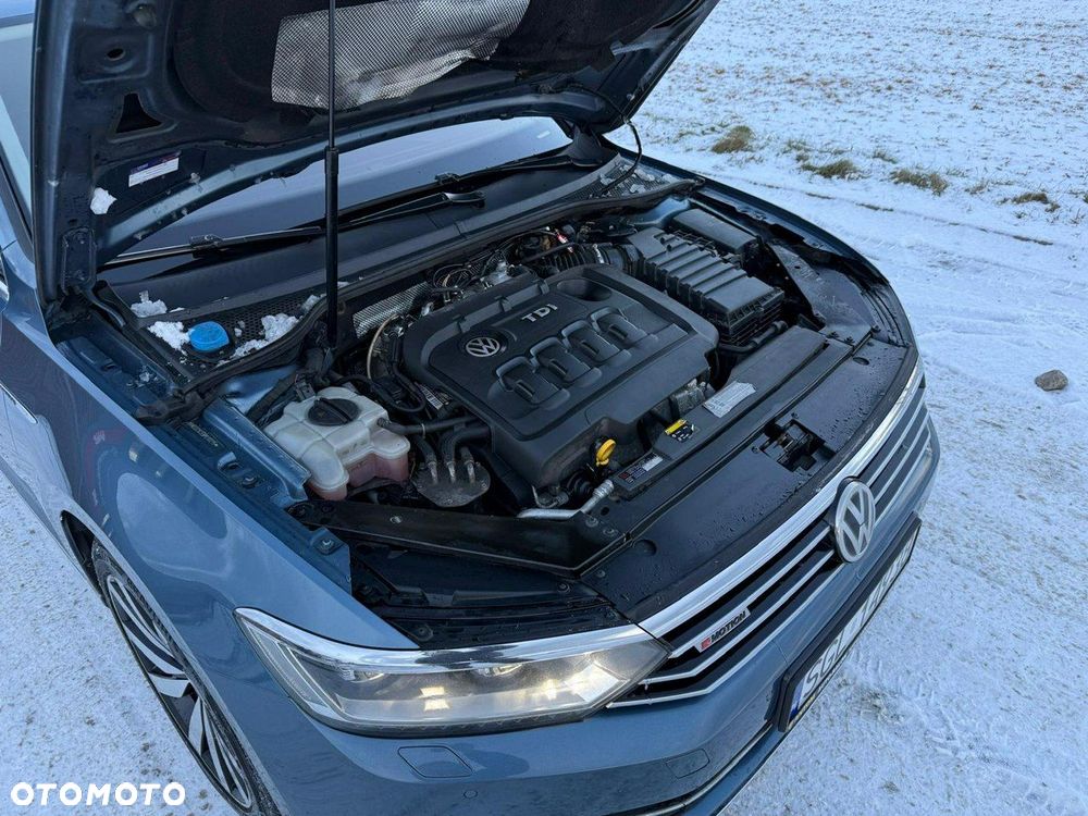 Volkswagen Passat - 8