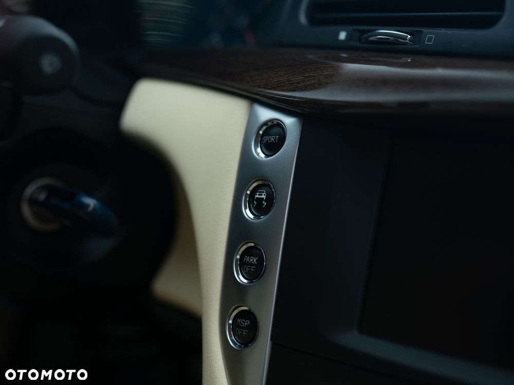 Maserati GranTurismo S - 17
