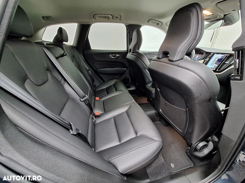 Volvo XC 60 B5 D AWD Geartronic Inscription - 28