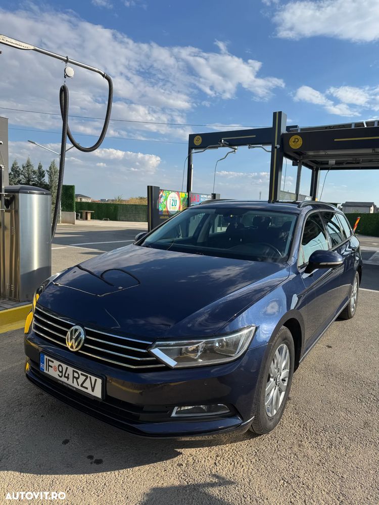 Volkswagen Passat 2.0 TDI SCR DSG Trendline - 1