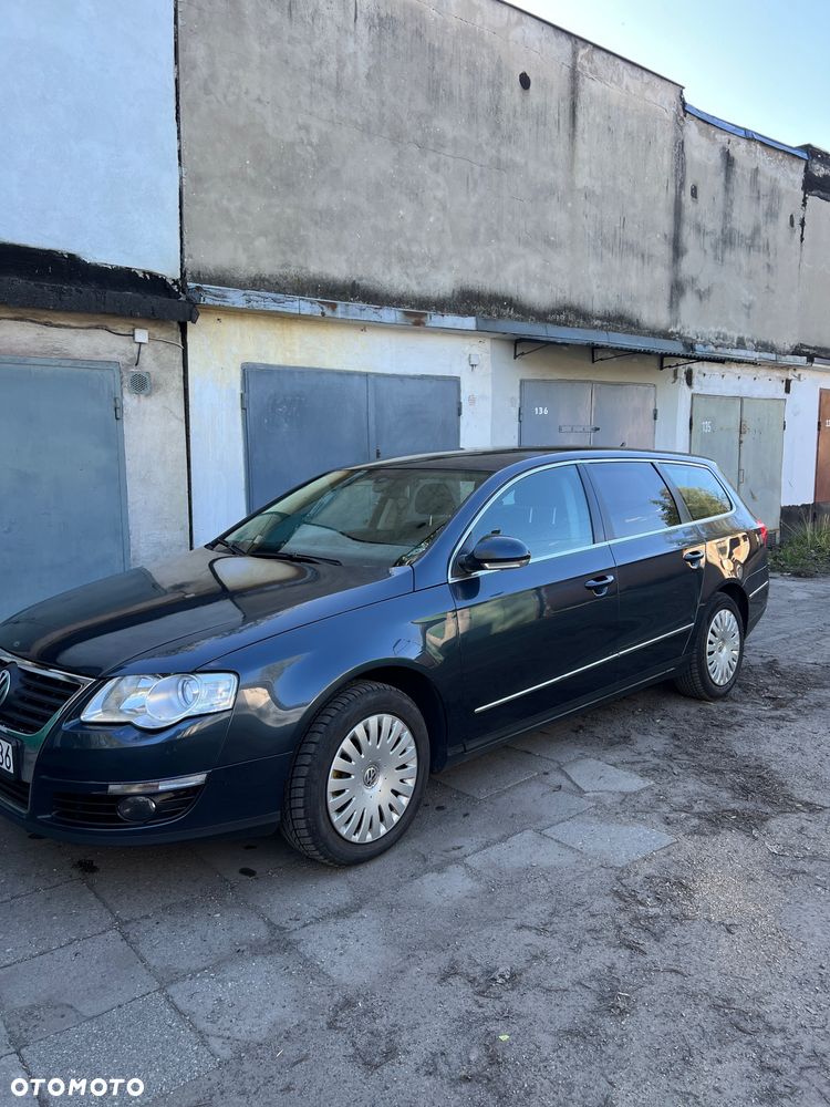 Volkswagen Passat 2.0 TDI Comfortline DSG - 2