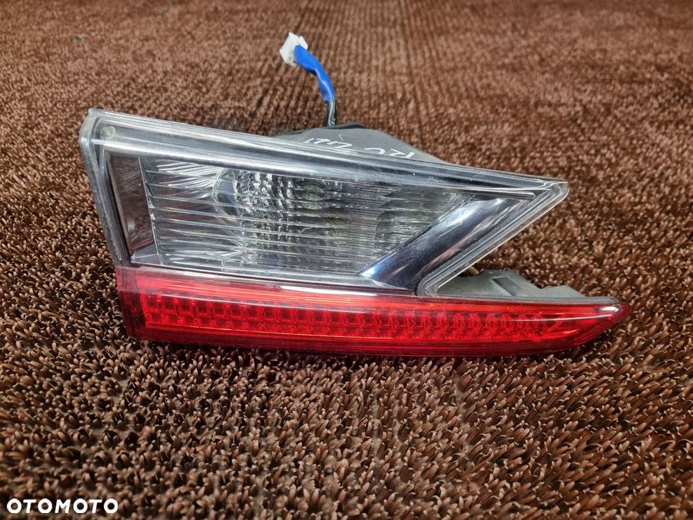 LEXUS RC 18-21r Lampa Tył - 1