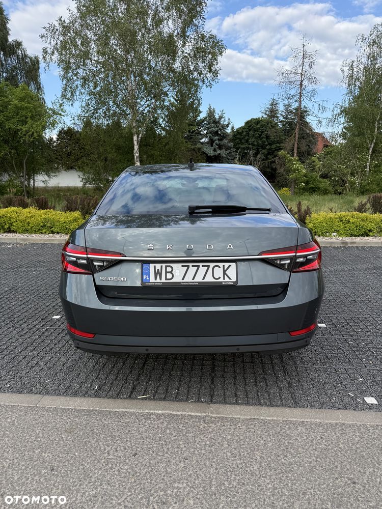 Skoda Superb 2.0 TDI SCR Style DSG - 6