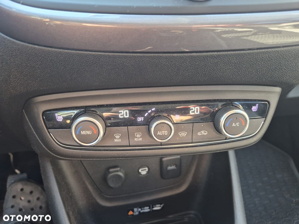 Opel Crossland X - 20