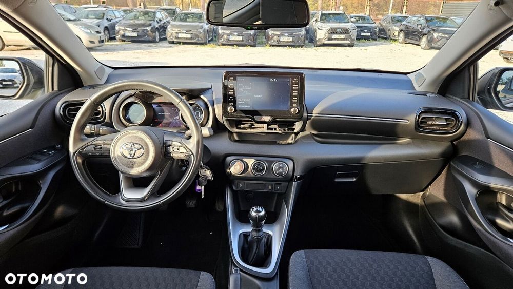 Toyota Yaris 1.5 Comfort - 11