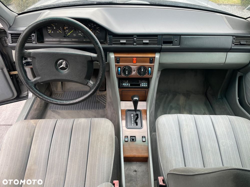 Mercedes-Benz W124 (1984-1993) - 19