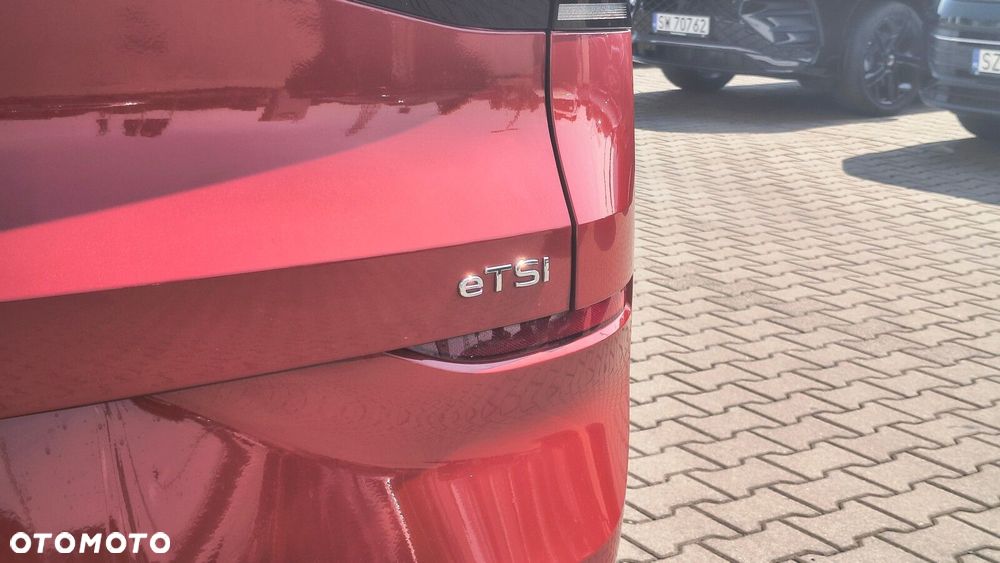 Volkswagen T-Roc - 10