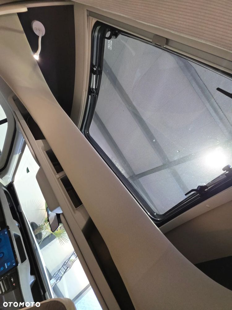 McLOUIS SLIM 339 UKŁAD ŁÓŻEK NIEMIECKICH GARAZ 6,69M 2.0 4 OSOBOWY - 32